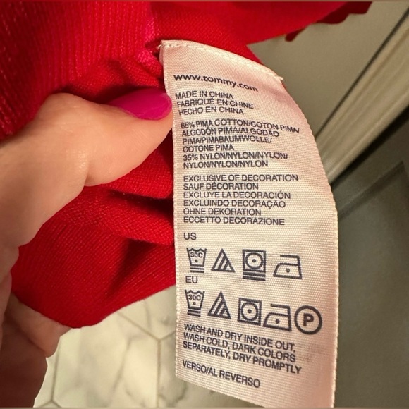 Tommy Hilfiger Pink and Red Sweater with Button Shoulder Detail - Size Large - Picture 5 of 6